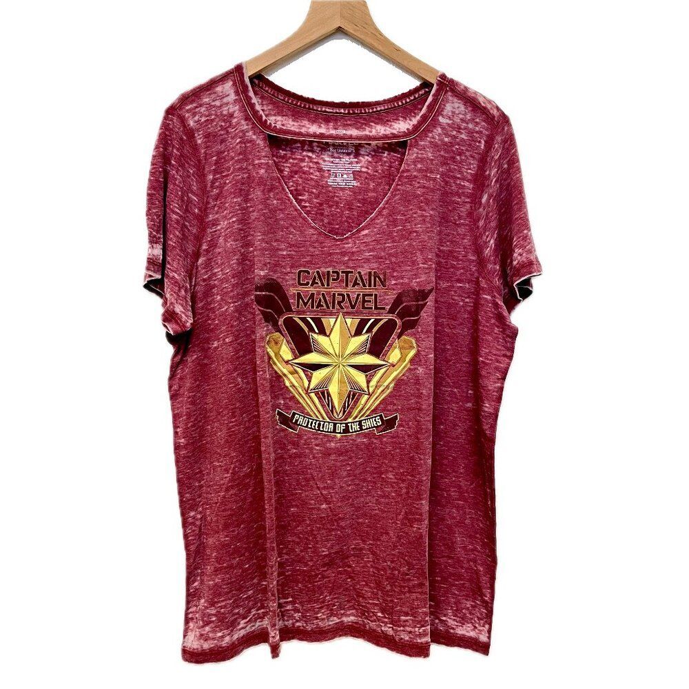 Torrid Red Burnout Captain Marvel Top - Size 2X